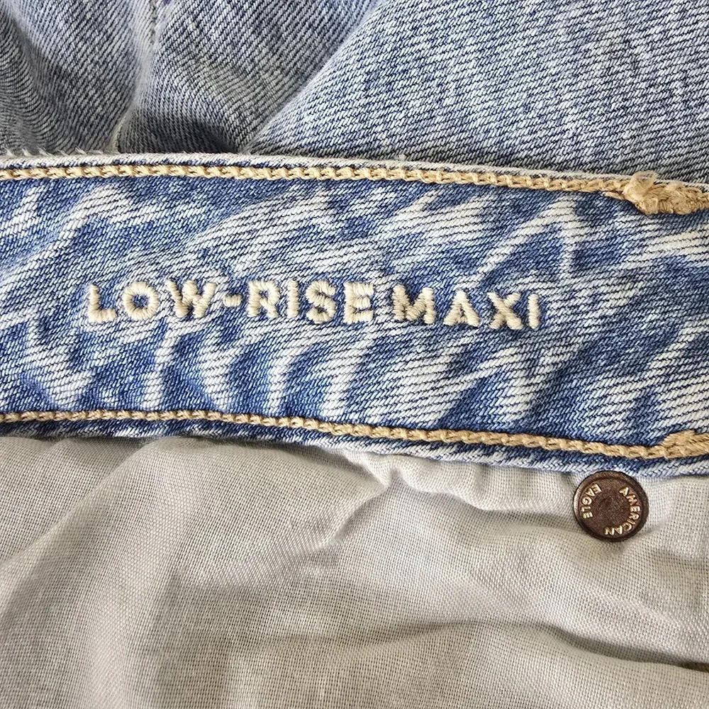 American Eagle Womens Low Rise Maxi Skirt Light Wash Denim Jean Zip Fly Size 12